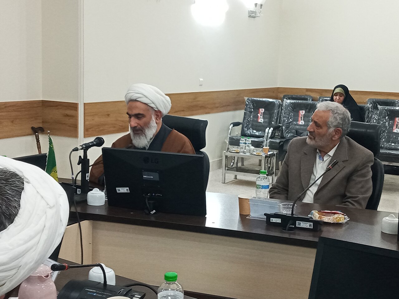 آثار فقهای شیعه راهنمای درک صحیح اداره امور اسلامی است