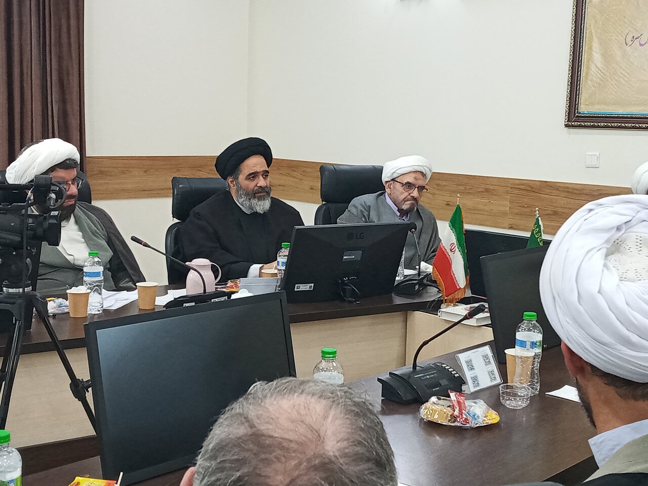 سیره عملی آیت‌الله میلانی، گواه روحیه انقلابی و طاغوت‌ستیزی اوست