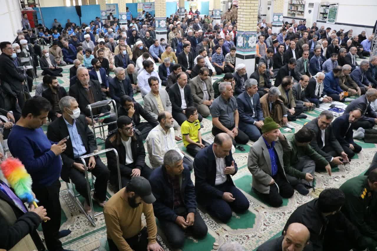 تصاویر/ اقامه نماز جمعه در شهرستان دهلران