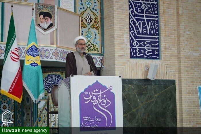 سکوت در برابر مشکلات، بی‌توجهی به مردم است