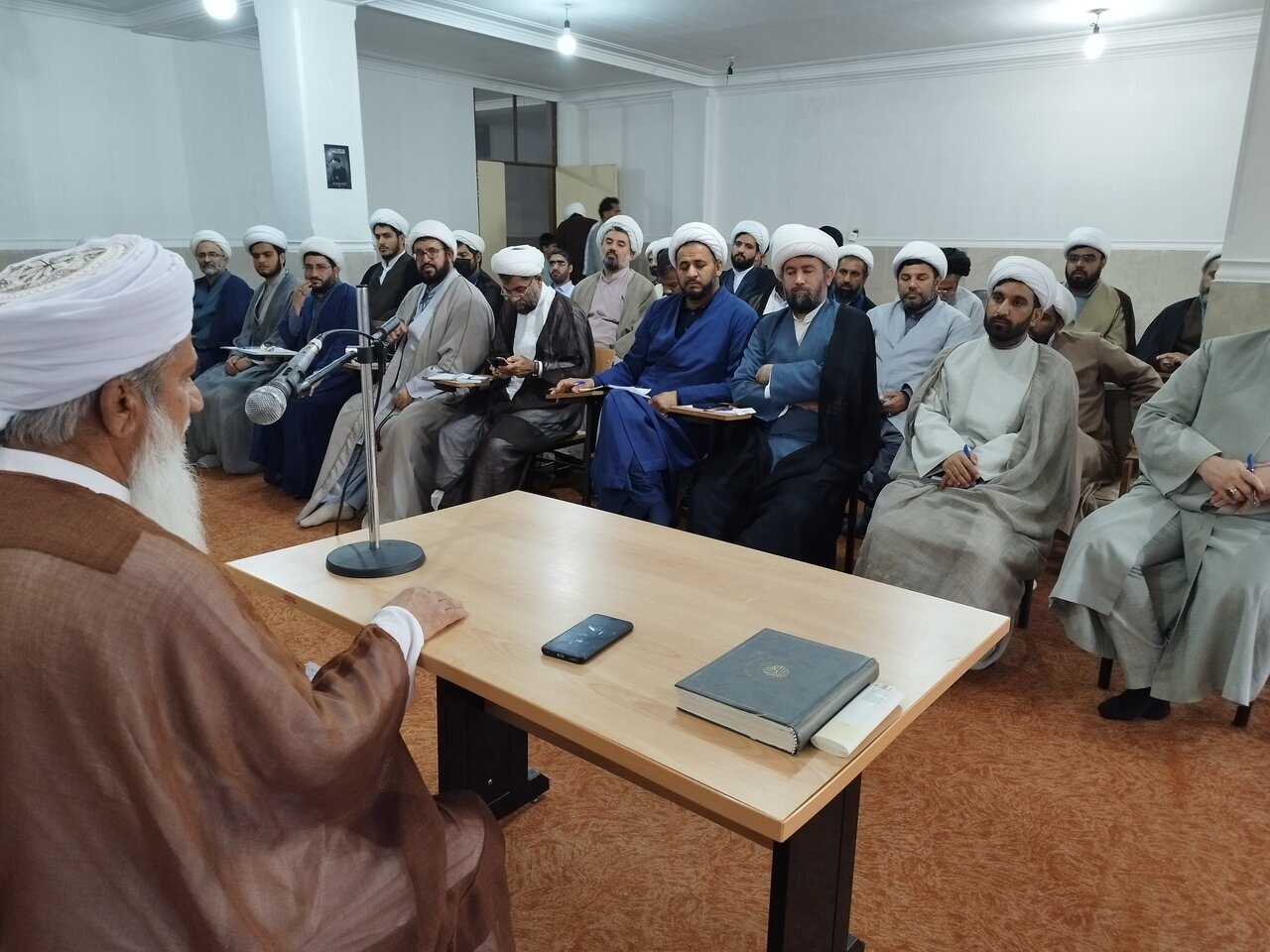 Menjaga Pemerintahan Islam, Tanggung Jawab Berat Ulama Syiah dan Sunni