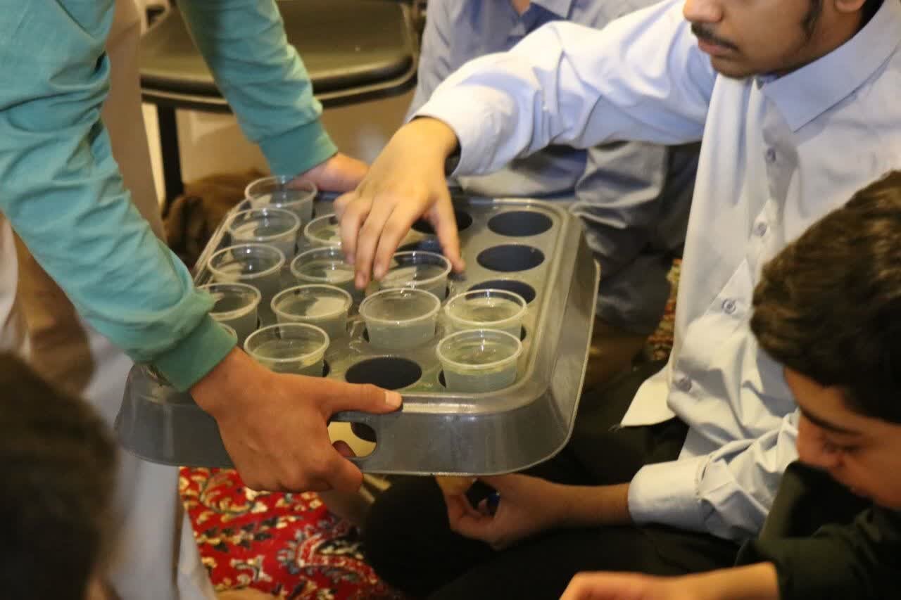 روزه‌داری طلاب مدرسه علمیه محمودیه کرمان در دومین روز اعتکاف علمی.