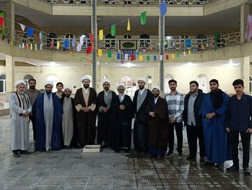 تصاویر/مراسم تجلیل از همسران اساتید، کادر و طلاب ممتاز مدرسه علمیه مفیدیه سیرجان