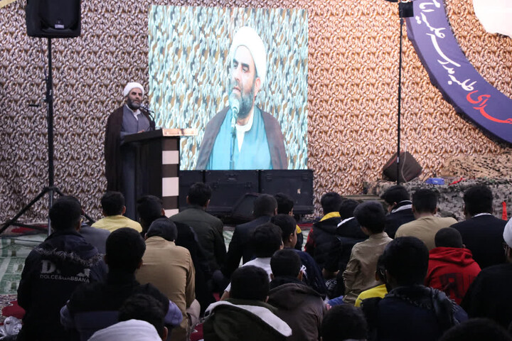 تصاویر/چهارمین یادواره شهدای طلبه و روحانی مدرسه علمیه امام خمینی(ره) اهواز