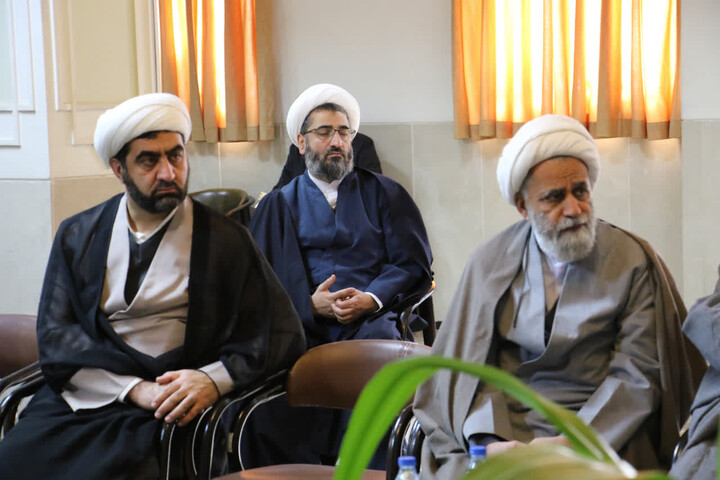 تصاویر|نشست مدیران مدارس علمیه با شورای معاونین مرکز مدیریت حوزه علمیه اصفهان