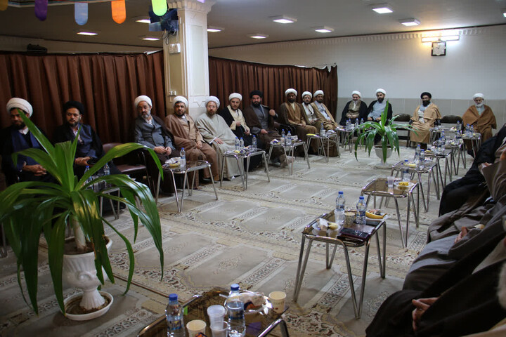 تصاویر|نشست مدیران مدارس علمیه با شورای معاونین مرکز مدیریت حوزه علمیه اصفهان
