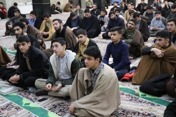 تصاویر/ جلسه اخلاق در حوزه علمیه بناب