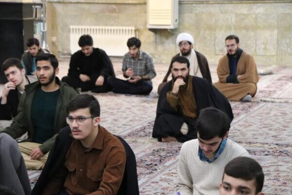 تصاویر/ جلسه اخلاق در حوزه علمیه بناب