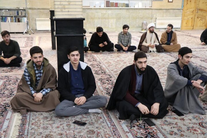 تصاویر/ جلسه اخلاق در حوزه علمیه بناب