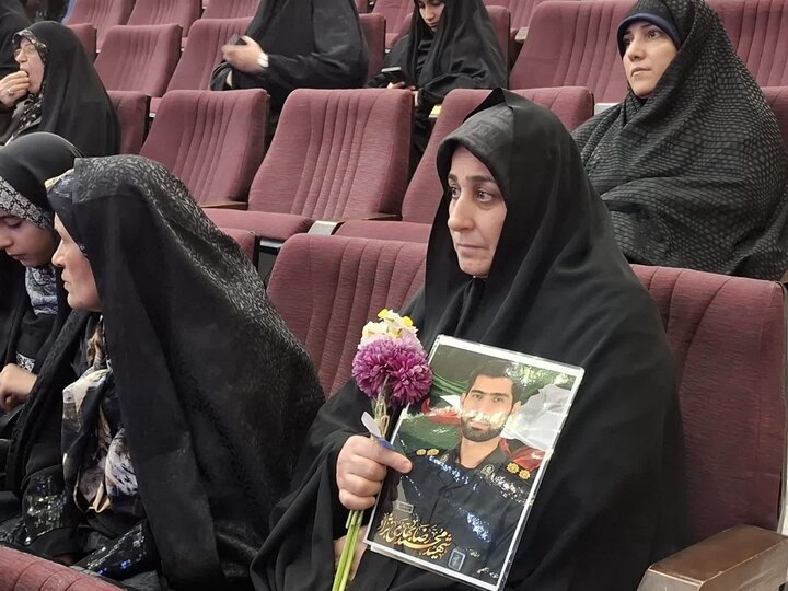 تصاویر/ویژه برنامه«شاهرگ عزت»به مناسبت سالگرد شهادت حاج قاسم سلیمانی و ابومهدی المندس درکاشان