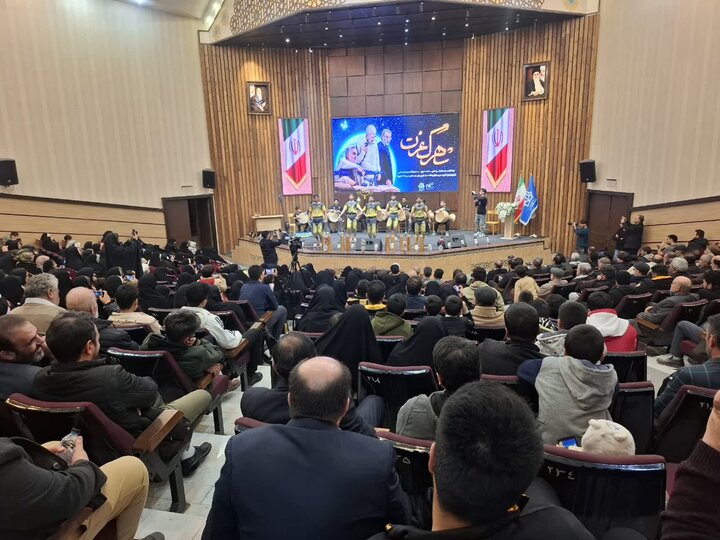 تصاویر/ویژه برنامه«شاهرگ عزت»به مناسبت سالگرد شهادت حاج قاسم سلیمانی و ابومهدی المندس درکاشان