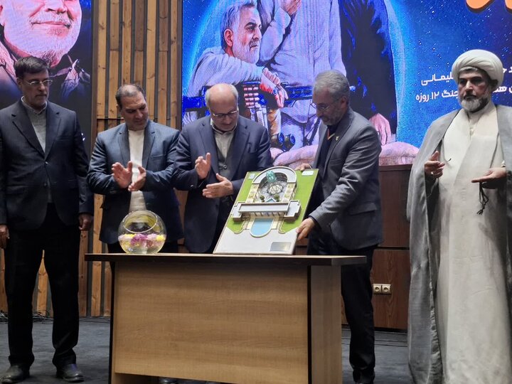 تصاویر/ویژه برنامه«شاهرگ عزت»به مناسبت سالگرد شهادت حاج قاسم سلیمانی و ابومهدی المندس درکاشان