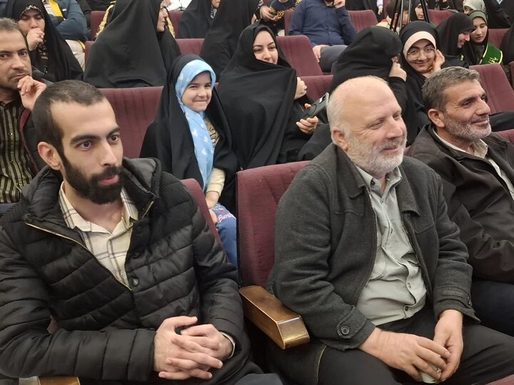 تصاویر/ویژه برنامه«شاهرگ عزت»به مناسبت سالگرد شهادت حاج قاسم سلیمانی و ابومهدی المندس درکاشان