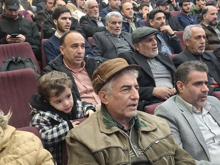 تصاویر/ویژه برنامه«شاهرگ عزت»به مناسبت سالگرد شهادت حاج قاسم سلیمانی و ابومهدی المندس درکاشان