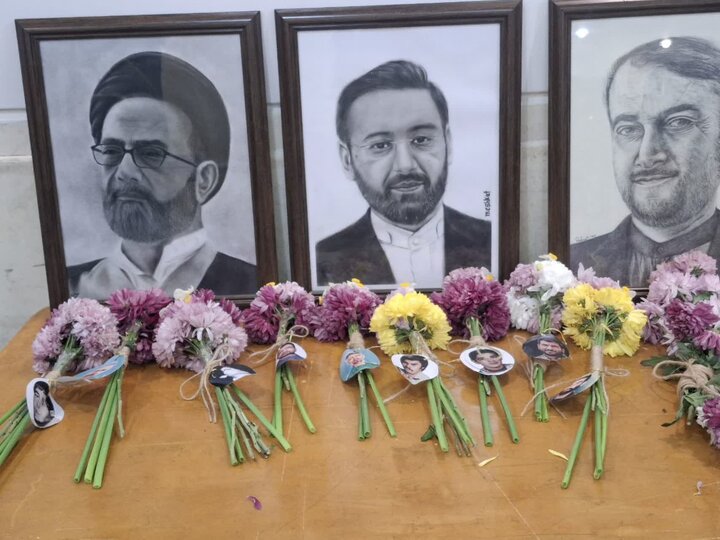 تصاویر/ویژه برنامه«شاهرگ عزت»به مناسبت سالگرد شهادت حاج قاسم سلیمانی و ابومهدی المندس درکاشان