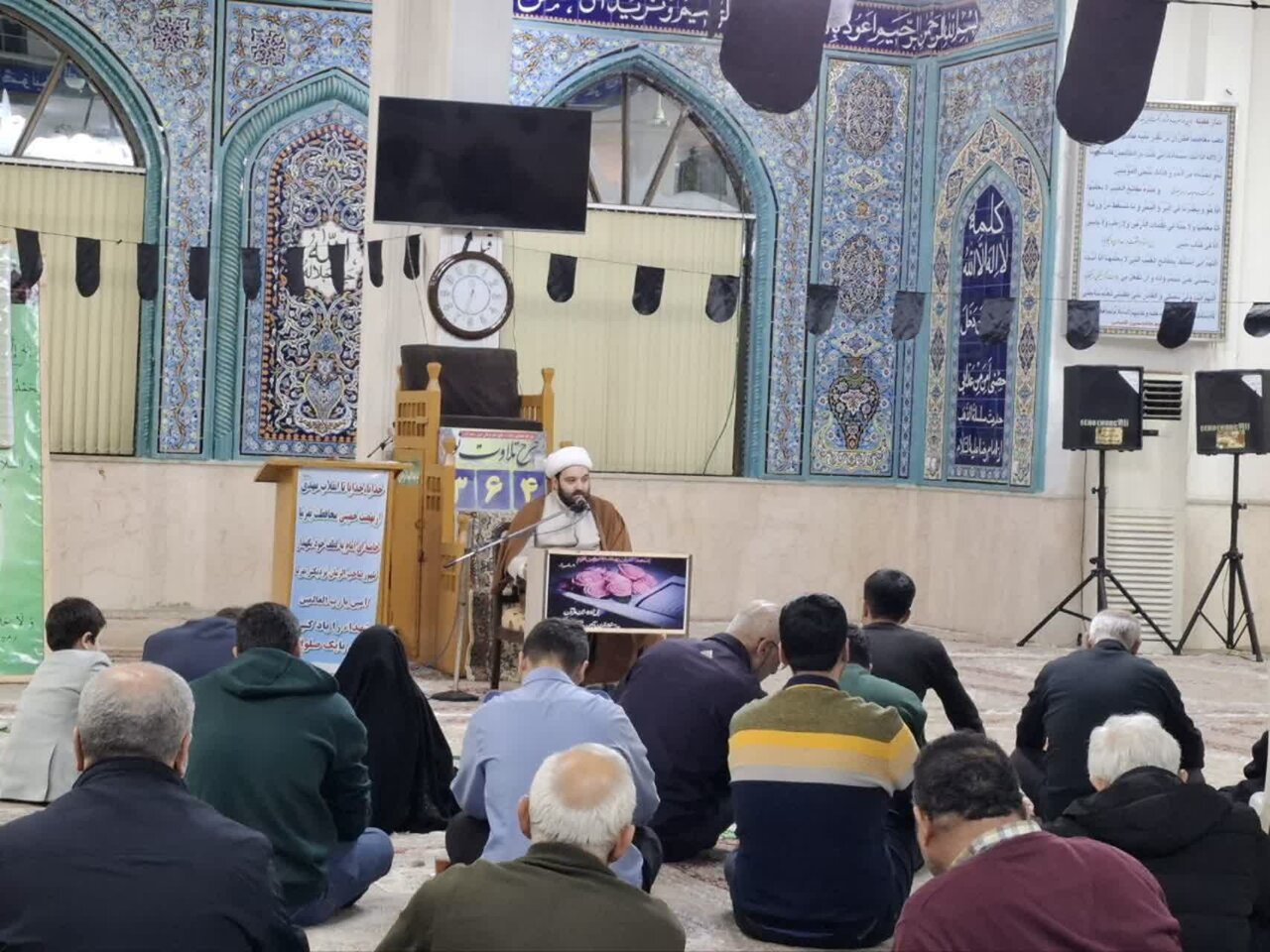 بازاریان باید حضور فعال در مساجد داشته باشند