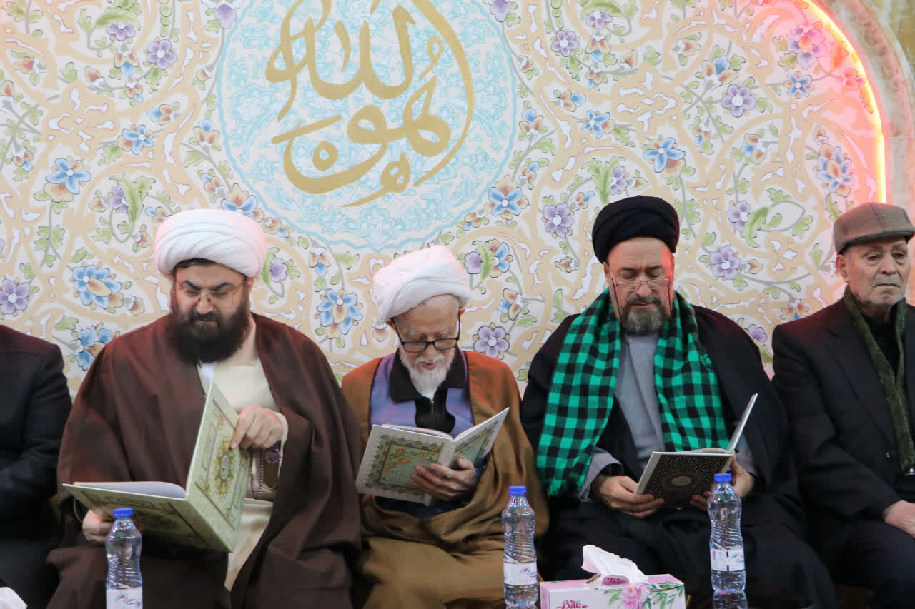 مؤمن همواره دغدغه دین و جامعه را دارد