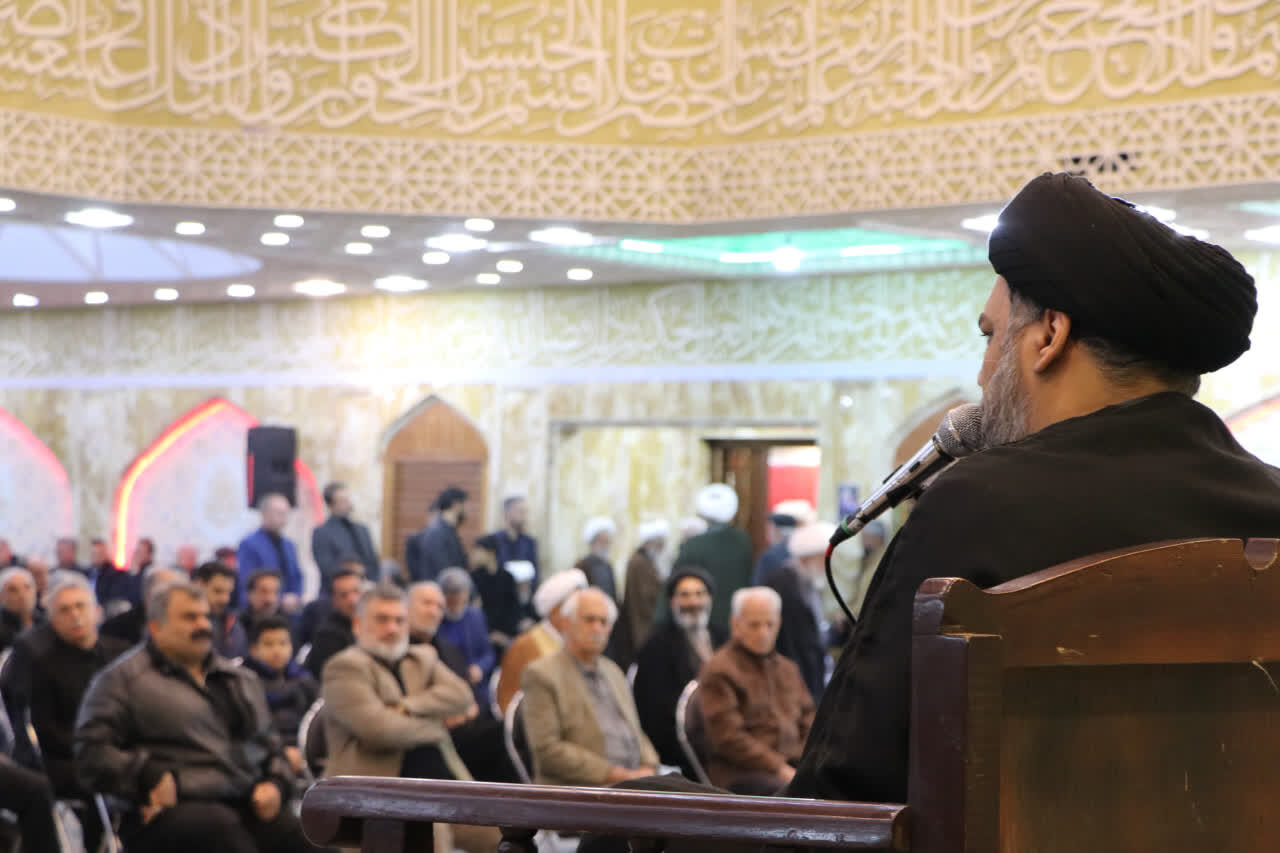 مؤمن همواره دغدغه دین و جامعه را دارد