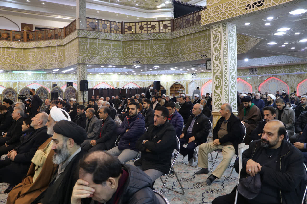 مؤمن همواره دغدغه دین و جامعه را دارد