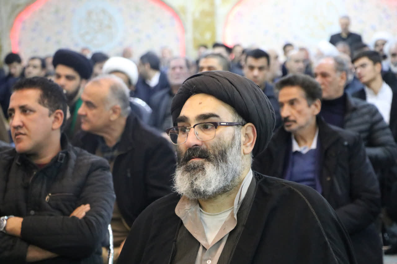 مؤمن همواره دغدغه دین و جامعه را دارد 