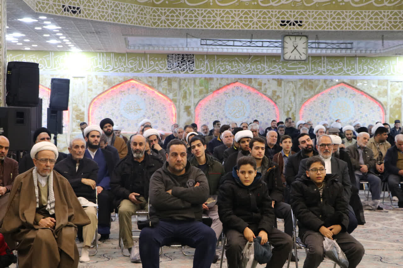 مؤمن همواره دغدغه دین و جامعه را دارد 