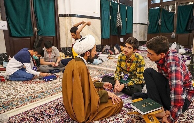 چگونه اعتکاف معنوی و باهیجان برای نوجوانان برگزار کنیم؟