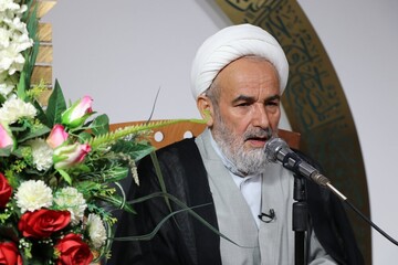 بازنگری اعتقادات و تصحیح اعمال، شرط ورود به فصل عبادت است