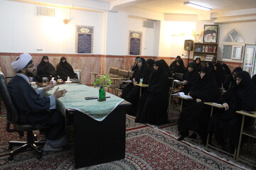 اعتکاف، یک حرکت تهاجمی در مقابل تهاجم فرهنگی است