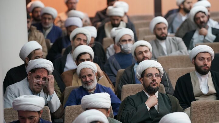 تصاویر/ جلسه آموزش ائمه جماعات استان تهران با موضوع زنان زندانی