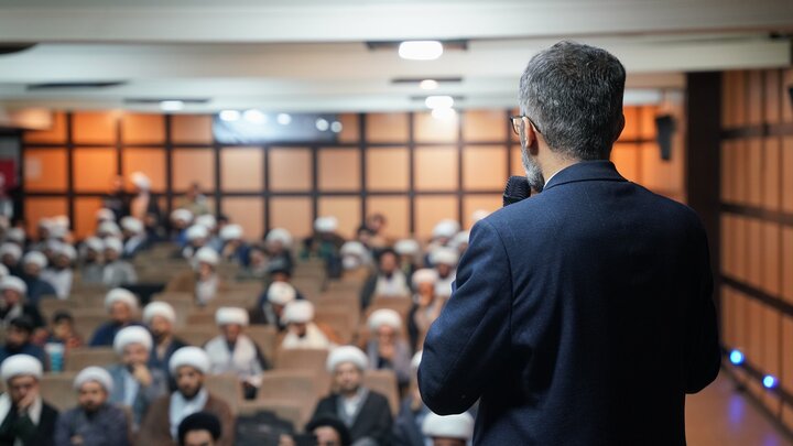 تصاویر/ جلسه آموزش ائمه جماعات استان تهران با موضوع زنان زندانی