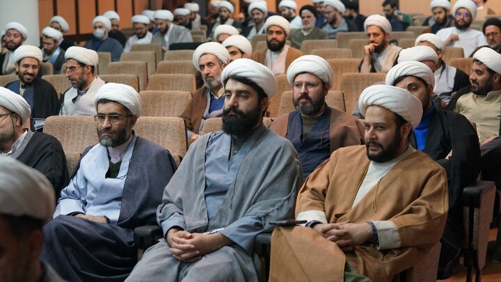 تصاویر/ جلسه آموزش ائمه جماعات استان تهران با موضوع زنان زندانی