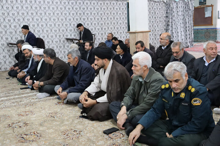 تصاویر/ حضور امام جمعه باروق در مسجد فرهنگیان