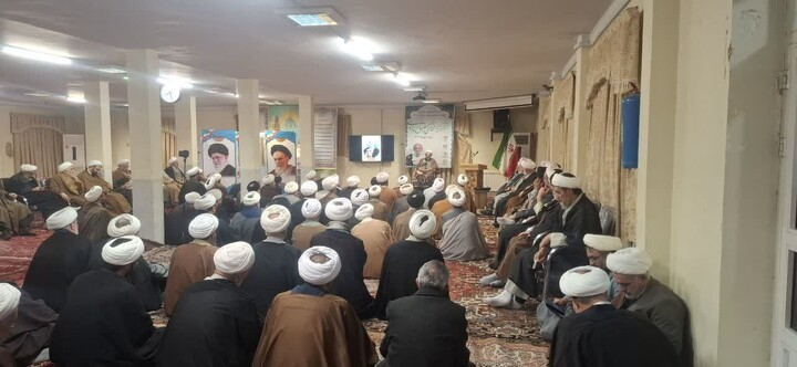 مراسم بزرگداشت آیت الله مصباح یزدی (ره) در مدرسه علمیه ولیعصر(عج)تبریز