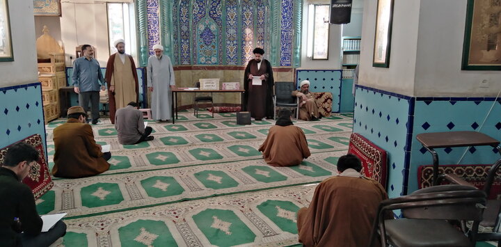 تصاویر/ امتحانات پایان ترم اول طلاب مدرسه علمیه آیت‌الله مدنی کاشانی(ره)