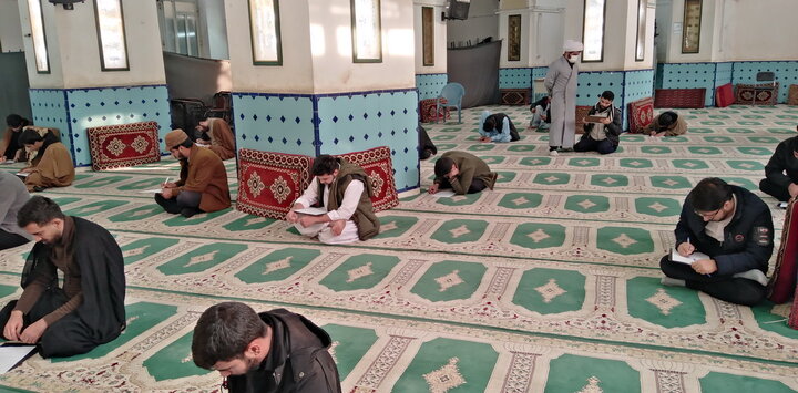 تصاویر/ امتحانات پایان ترم اول طلاب مدرسه علمیه آیت‌الله مدنی کاشانی(ره)