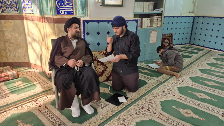 تصاویر/ امتحانات پایان ترم اول طلاب مدرسه علمیه آیت‌الله مدنی کاشانی(ره)