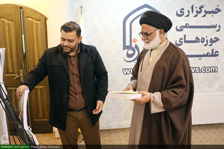 رئيس مجمع علماء أهل البيت (عليهم السلام) والمشرف الأعلى لجامعة الإمام الرضا (عليه السلام) في باكستان يزور "وكالة أنباء الحوزة"