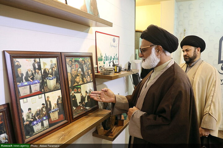 رئيس مجمع علماء أهل البيت (عليهم السلام) والمشرف الأعلى لجامعة الإمام الرضا (عليه السلام) في باكستان يزور "وكالة أنباء الحوزة"