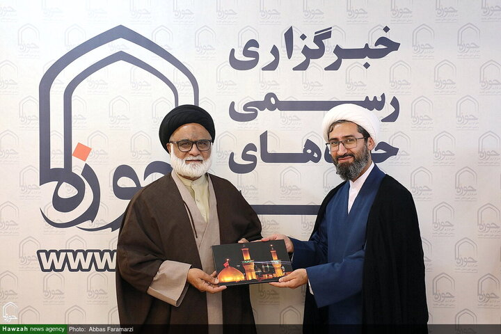 رئيس مجمع علماء أهل البيت (عليهم السلام) والمشرف الأعلى لجامعة الإمام الرضا (عليه السلام) في باكستان يزور "وكالة أنباء الحوزة"