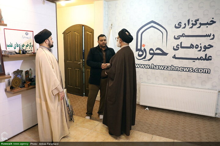 رئيس مجمع علماء أهل البيت (عليهم السلام) والمشرف الأعلى لجامعة الإمام الرضا (عليه السلام) في باكستان يزور "وكالة أنباء الحوزة"