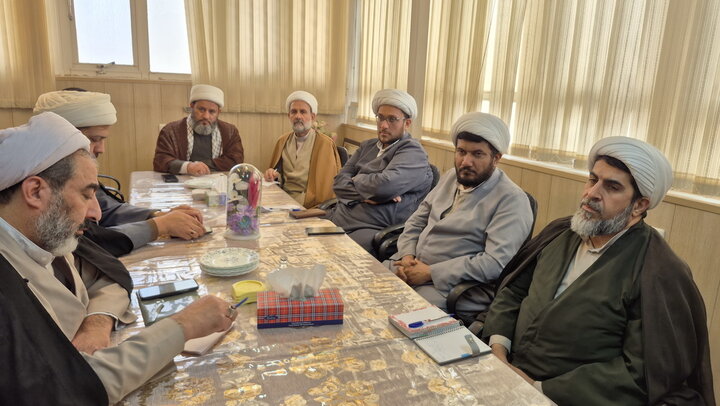 تصاویر/ نشست‌ تخصصی ساماندهی فرآیند ثبت‌نام طلاب کاشان با حضور حجت‌‌الاسلام عینی مدیر پذیرش حوزه‌های علمیه کشور