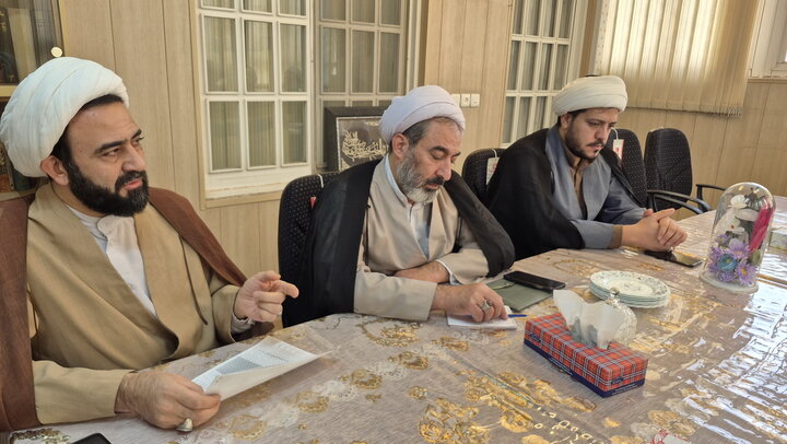 تصاویر/ نشست‌ تخصصی ساماندهی فرآیند ثبت‌نام طلاب کاشان با حضور حجت‌‌الاسلام عینی مدیر پذیرش حوزه‌های علمیه کشور