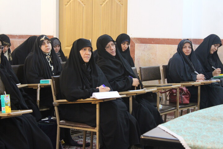 تصاویر/ نشست تخصصی مبلغات اعتکاف شهر کرمان