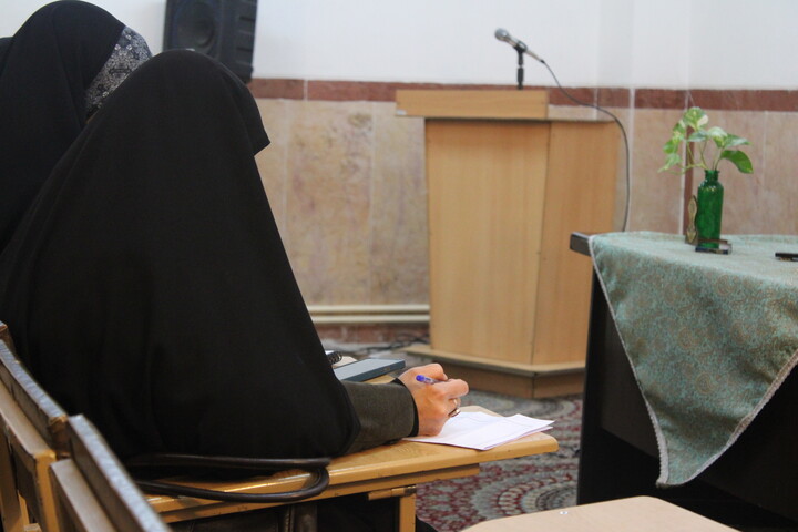 تصاویر/ نشست تخصصی مبلغات اعتکاف شهر کرمان