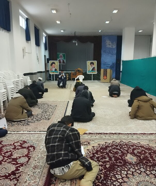 تصاویر/ امتحانات پایان ترم اول طلاب مدارسه علمیه منطقه کاشان