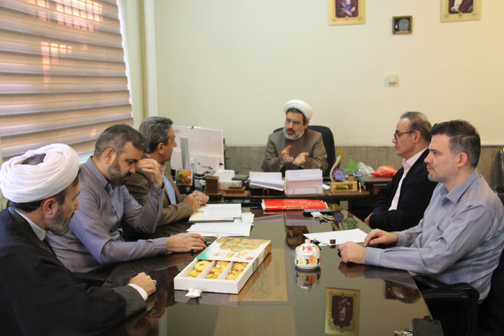 تصاویر / دهمین جلسه شورای اقامه نماز اداره کل اوقاف وامور خیریه استان آذربایجان شرقی