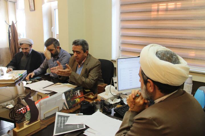 تصاویر / دهمین جلسه شورای اقامه نماز اداره کل اوقاف وامور خیریه استان آذربایجان شرقی