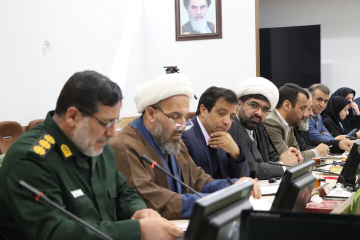 تصاویر | نشست هم‌اندیشی برنامه‌های یوم‌الله ۹ دی و سالگرد شهادت سردار دل‌ها حاج قاسم سلیمانی در زنجان