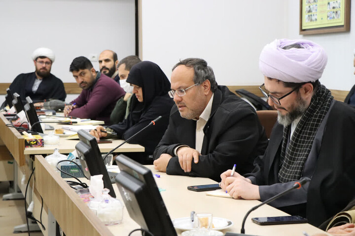 تصاویر | نشست هم‌اندیشی برنامه‌های یوم‌الله ۹ دی و سالگرد شهادت سردار دل‌ها حاج قاسم سلیمانی در زنجان