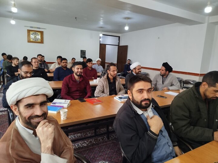 تصاویر / کلاس های طرح ولایت در مدرسه علمیه علوی هیدج